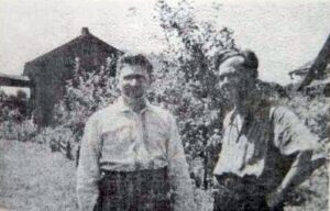 А.Г. Эпштейн и Г.С. Куренёв. Новозыбков, 1950-е гг. Фото из книги.
